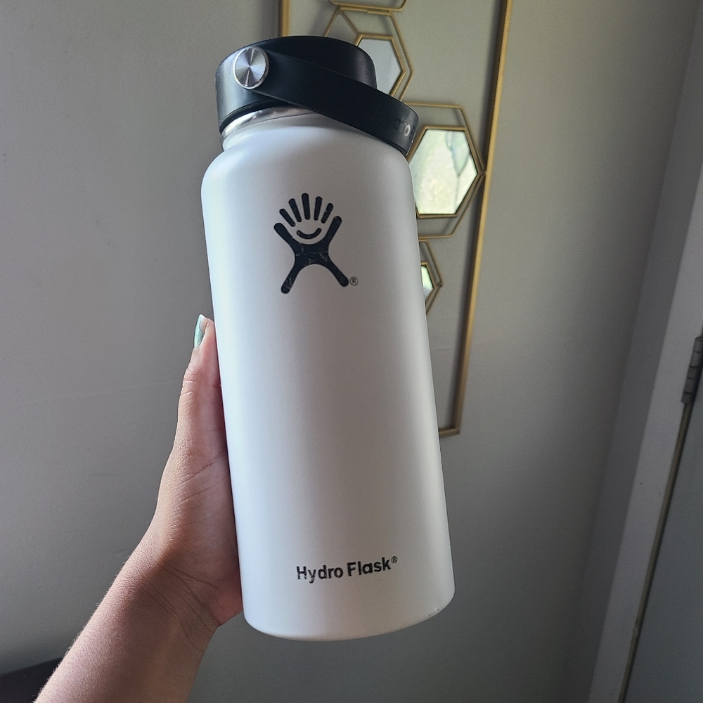 Hydroflask Water Bottle